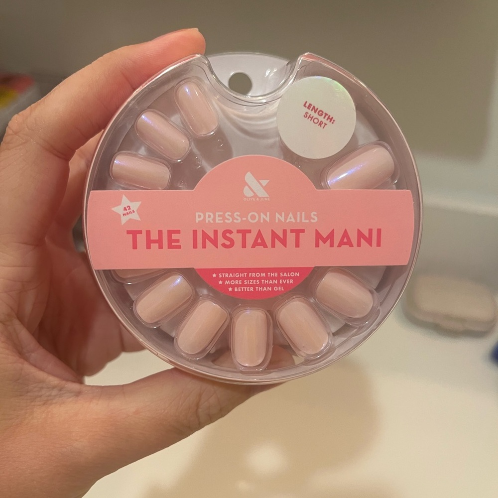 Press-On Nails - Elegant Cream
